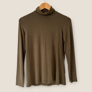 Tahari Turtleneck Top